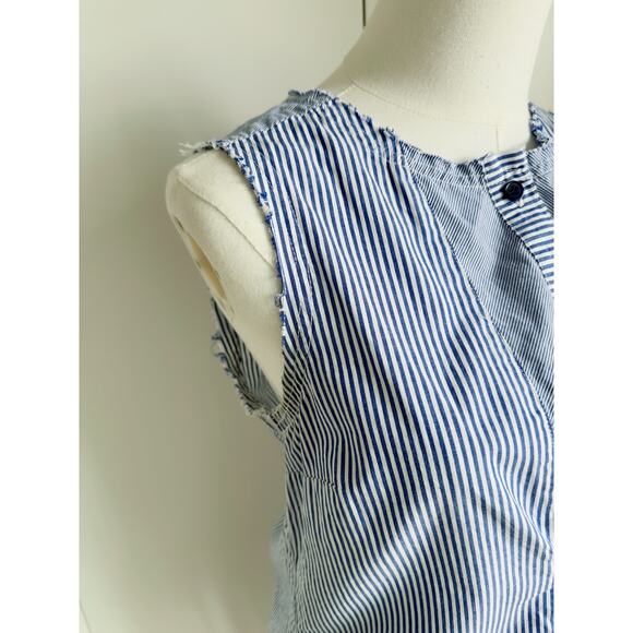 Women's Pinstripe Blouse Size Small/6 Sleeveless Summer Unique Statement Style - Picture 8 of 9